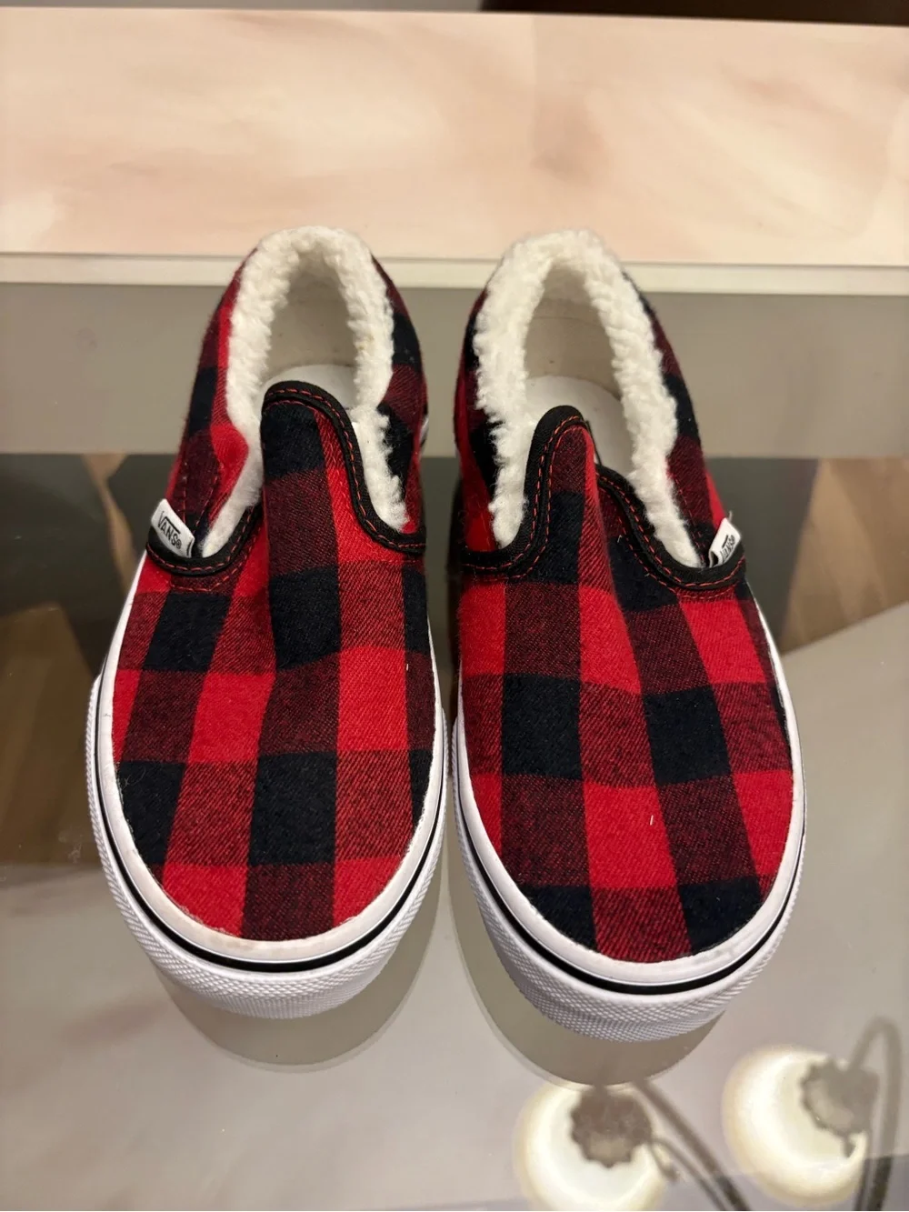 Vans Classic Slip-On Shoes Kids Size 1 Red Black Plaid Sherpa Faux Fur Lined